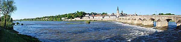 La Charit zur Loire - la Loire