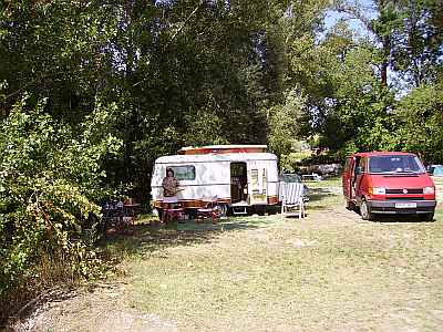 Unser Stellplatz auf "Gervanne-Camping" Unser Stellplatz auf "Gervanne-Camping"