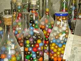 Mirabel et Blacons: Billes & Traditions