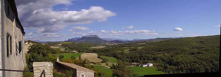 Blick von Autichamp nach Osten Blick von Autichamp nach Osten