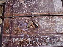 Im Park der "Rocher des Domes" Im Park der "Rocher des Domes"