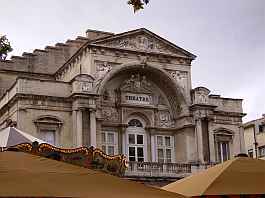in der Altstadt von Avignon in der Altstadt von Avignon