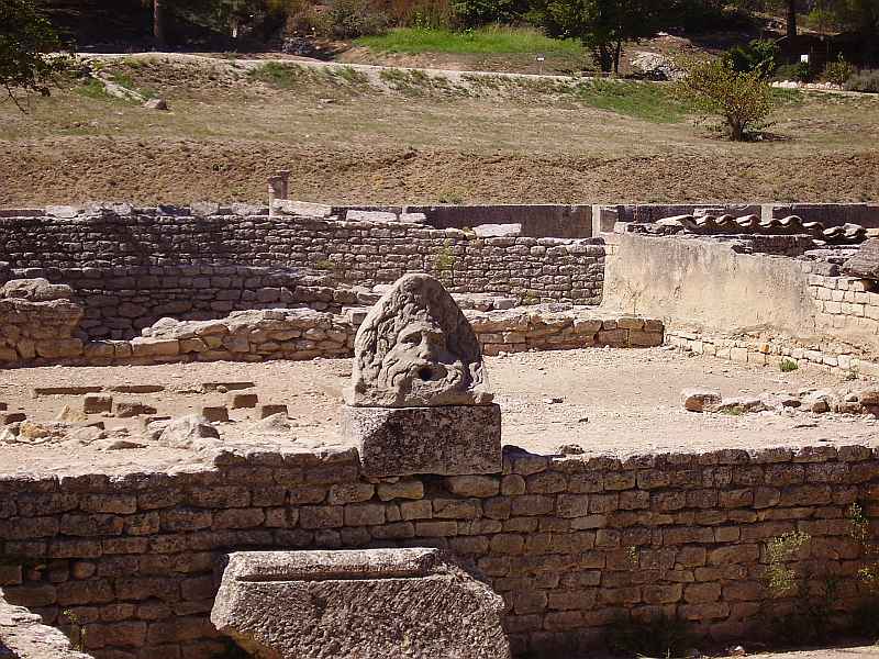 Glanum (Saint-R&eacute;my-de-Provence)