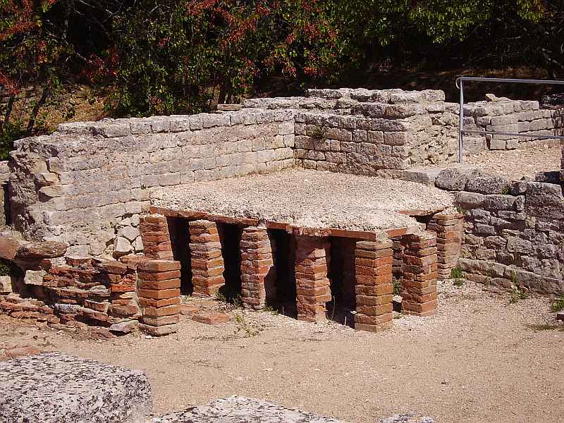 Glanum (Saint-R&eacute;my-de-Provence)